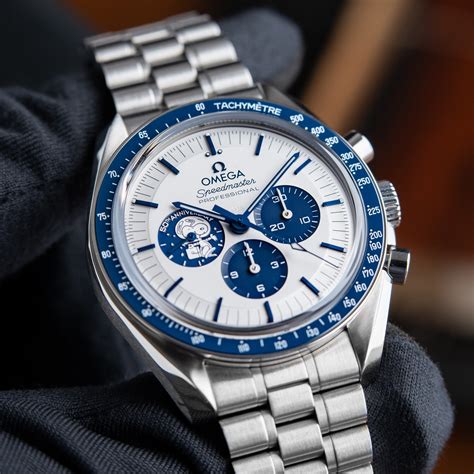 omega seamaster snoopy 50th anniversary|omega speedmaster silver snoopy award 50th anniversary.